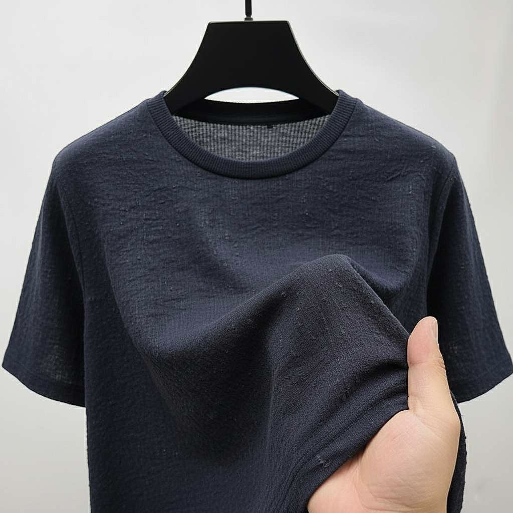 Minimalist Dark T-Shirt for Versatile Casual Wear